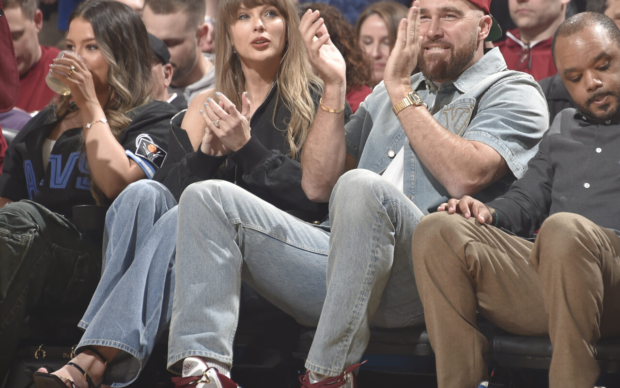 Taylor Swift and Travis Kelce spotted on date night at Knicks game