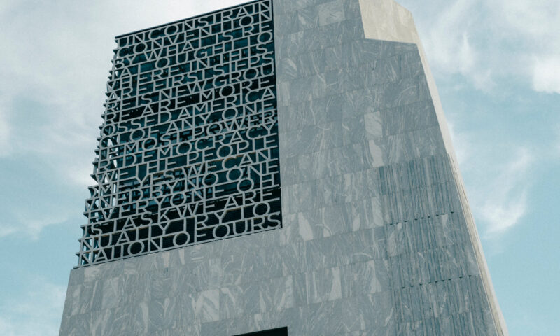 Obama Center’s Two Sides: A Lovely Park and a Forbidding Tower