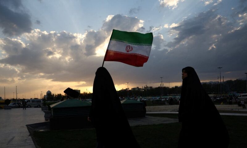 إيران ترفض مقترحاً قطرياً لعقد اجتماع ثلاثي مع أميركا
