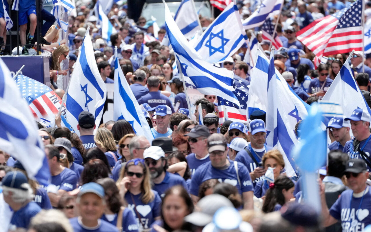 Right-Wing Officials’ Appearance at Israel Day Parade Leads to Backlash