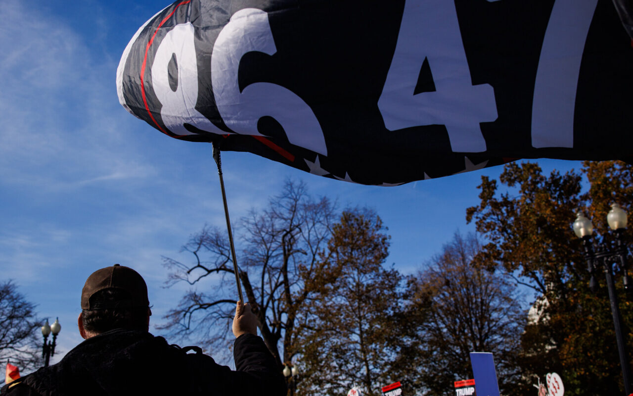 Demonstrators Cannot Be Forced to Take Down ‘86-47’ Flag, Judge Rules