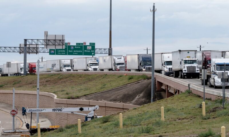 Texas lifts commercial drivers license ban for temporary agricultural workers