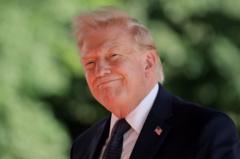 الرئيس الأمريكي يعلن توقيع اتفاق مبدئي مع إيران، ونظيره الإيراني يصف مذكرة التفاهم بـ”وثيقة فخر للبلاد”