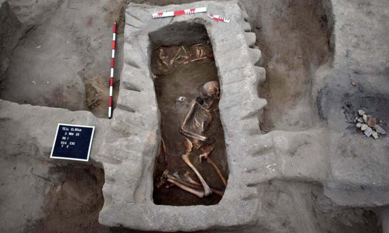 اكتشاف أثري جديد في مصر.. مدينة ومقابر عمرها آلاف السنين