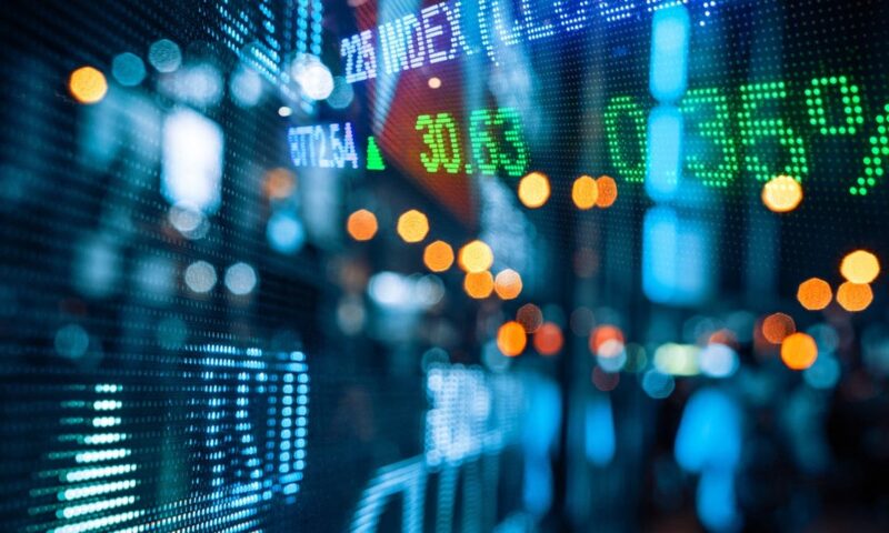 ارتفاع قياسي بوتيرة الشراء.. ماذا يحدث بأسواق الأسهم العالمية؟