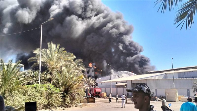 السيطرة على حريق داخل مطعم مشويات بمدينة العبور