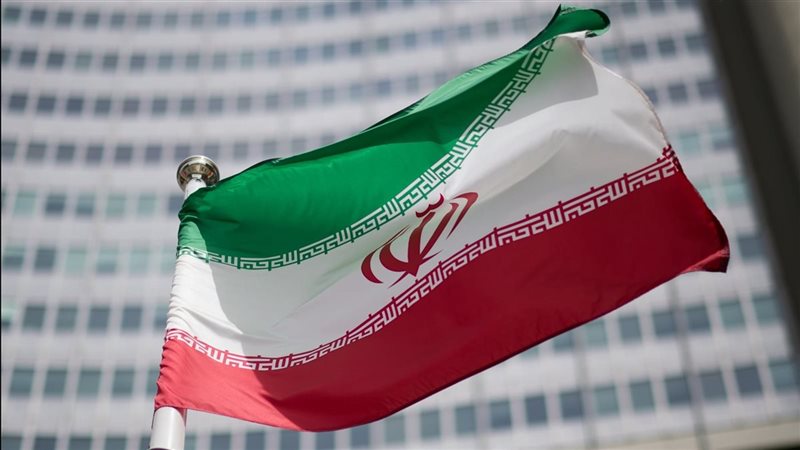 بريطانيا وفرنسا وألمانيا وإيطاليا يعلنون استعدادهم لرفع العقوبات عن إيران ضمن ترتيبات الاتفاق النووي