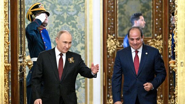 بوتين: السيسي صديق مقرب لي ولروسيا ومصر من أهم شركائنا في المنطقة