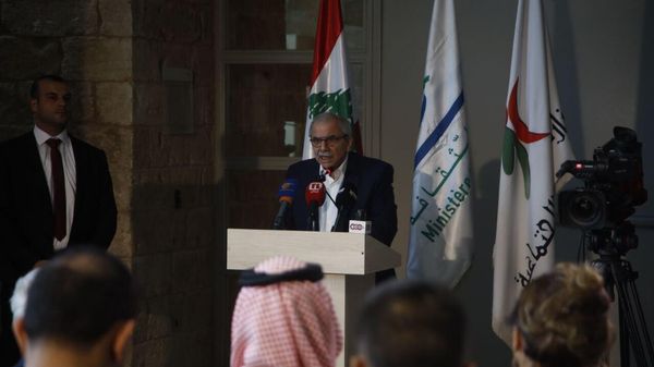 رئيس الوزراء اللبناني: لن نقبل ببقاء إسرائيل في أي نقطة محتلة