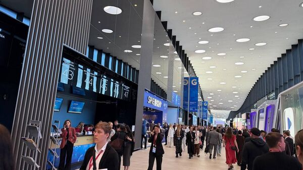 خبراء لـ”سبوتنيك”: منتدى سان بطرسبورغ نافذة روسيا الناعمة على العالم
