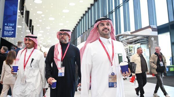 السعودية وروسيا تصادقان على 30 اتفاقية على عدة أصعدة في منتدى بطرسبورغ الاقتصادي