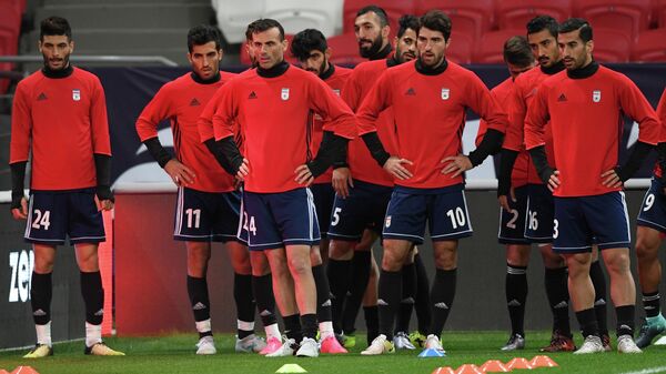 “أغرب قرار في تاريخ المونديال”.. أمريكا تجبر منتخب إيران على مغادرة أراضيها بعد كل مباراة
