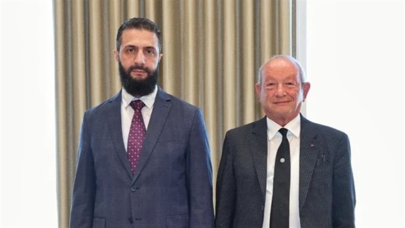 الرئيس السوري أحمد الشرع يستقبل رجل الأعمال نجيب ساويرس في قصر الشعب