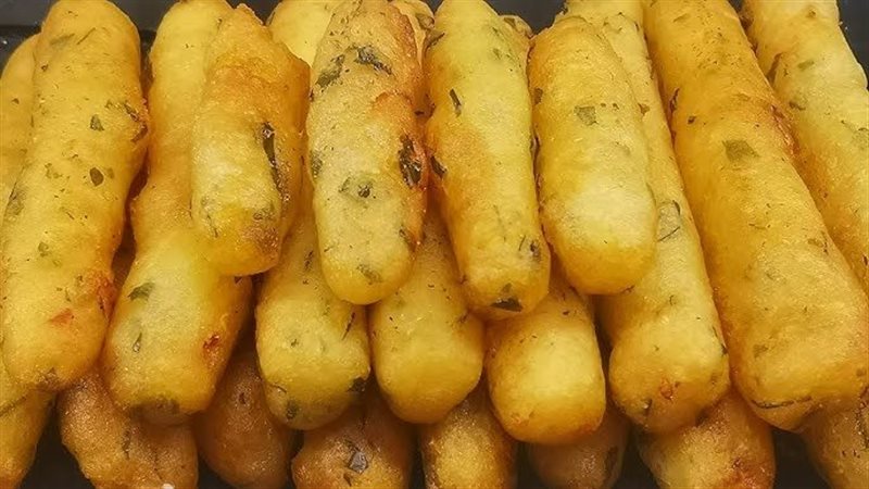 طريقة عمل أصابع البطاطس المقرمشة بالخضار، أكلة مغذية وسهلة التحضير