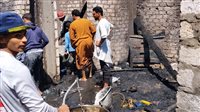 حريق هائل يلتهم 17 منزلًا وحوشًا بقرية الجواهين في جرجا بسوهاج| صور