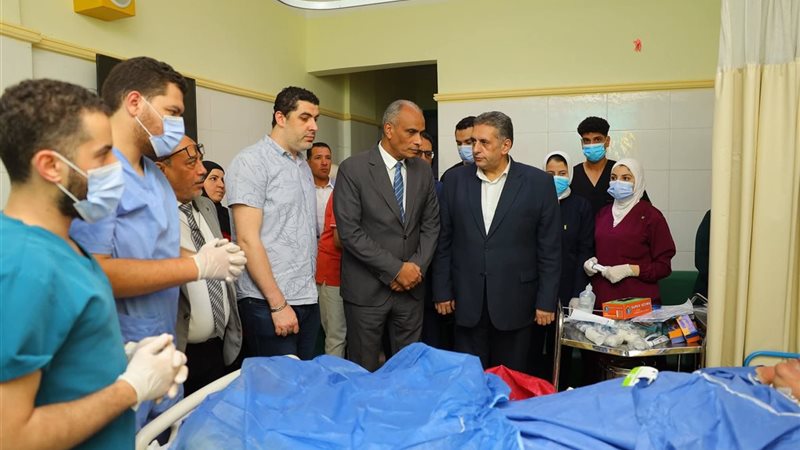 محافظ كفر الشيخ يأمر بتشكيل كونسلتو طبي لعلاج رئيسة قرية تعرضت للحرق أثناء تنفيذ إزالة