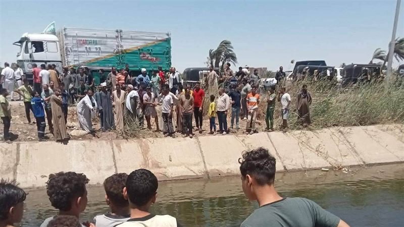 ​مصرع 8 أطفال إثر سقوط تروسيكل في ترعة بأسيوط أثناء عودتهم من العمل