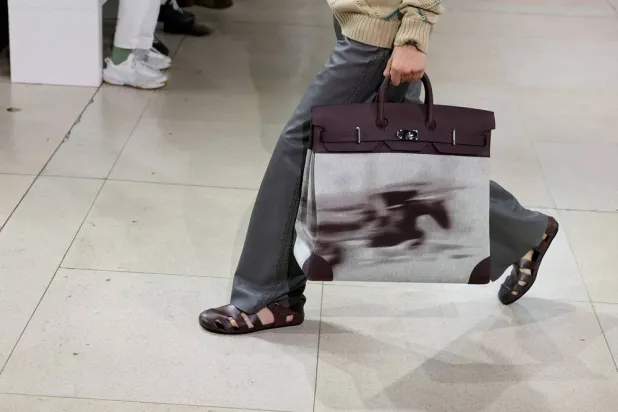 Luxury Brands Seek to Lure America’s AI Super-Rich