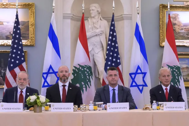 الوسطاء الأميركيون يدفعون نحو «اتفاق شامل» بين لبنان وإسرائيل