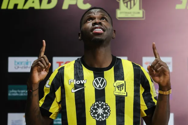 الاتحاد يفعّل بند شراء عقد الكاميروني كيلر ويبقيه في صفوفه حتى 2029