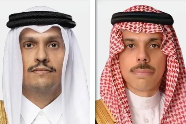 وزيرا خارجية السعودية وقطر يستعرضان جهود دعم استقرار المنطقة