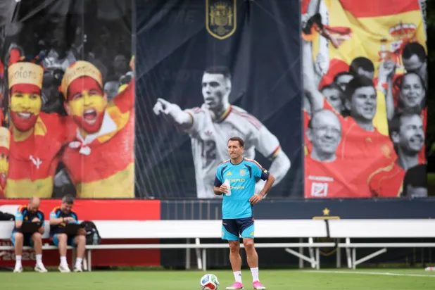 أويارزابال: منتخب إسبانيا جاهز للمنافسة على لقب المونديال