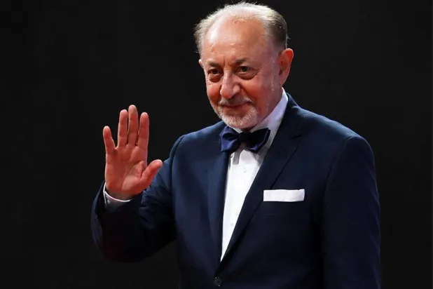 «الفنان الملتزم» عبد العزيز مخيون يرحل بعد أدوار أيقونية