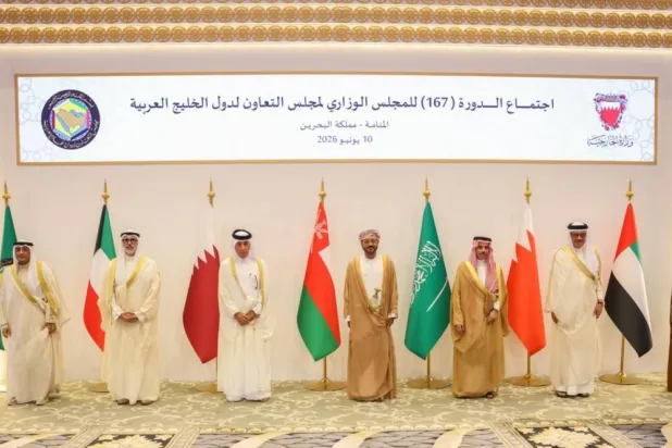 «الوزاري الخليجي» يؤكد تمسكه «بخيار السلام وحُسن الجوار» ويؤكد أن أمن دوله لا يتجزأ