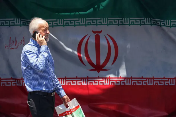 تقرير: تقدم في تفاهم مبدئي بين طهران وواشنطن بشأن الأموال المجمدة