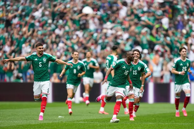 جوليان نجم الدوري السعودي يقص شريط أهداف مونديال 2026
