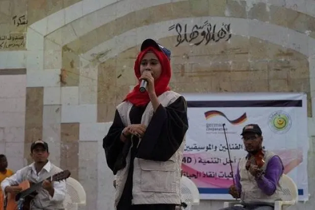عدن تنعش فنونها بعودة مسرح الطفل وفرقة نسائية