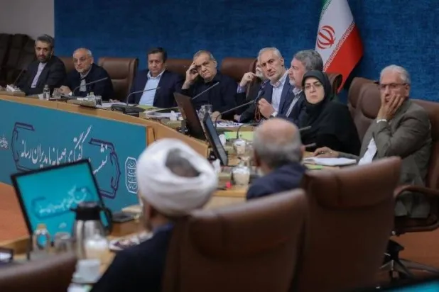 الرئيس الإيراني يرفض تخوين فريق التفاوض
