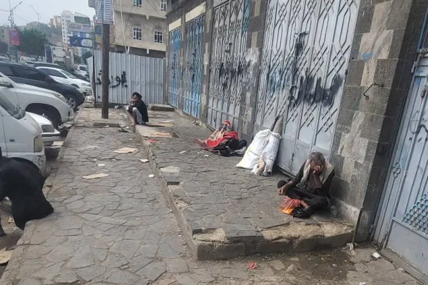 خريجو الجامعات اليمنية بمناطق الحوثيين في قبضة البطالة