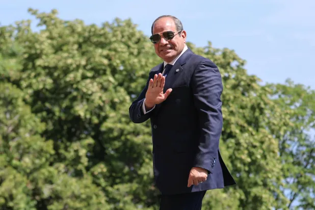 السيسي يطالب إسرائيل بوقف توسعها في غزة