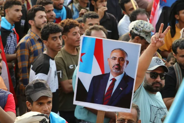 مصادر يمنية: النائب العام يحجز أموال «الانتقالي» المنحلّ