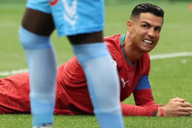 موكاو لاعب الكونغو: لم نخطط لإيقاف رونالدو… إنه كبير في السن!