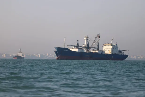 النفط يهبط بأكثر من 2 % مع توقيع اتفاق «واشنطن – طهران»