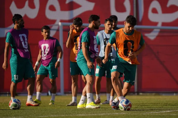 اختصاصي العلاج الطبيعي لمنتخب إيران: «ظروف غير عادلة» تعيقنا في المونديال