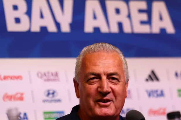مدرب باراغواي: هاجموني… اللاعبين أثمن ما نملكه
