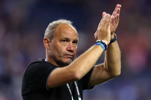 مدرب هايتي: ليس لدينا ما نخسره أمام البرازيل
