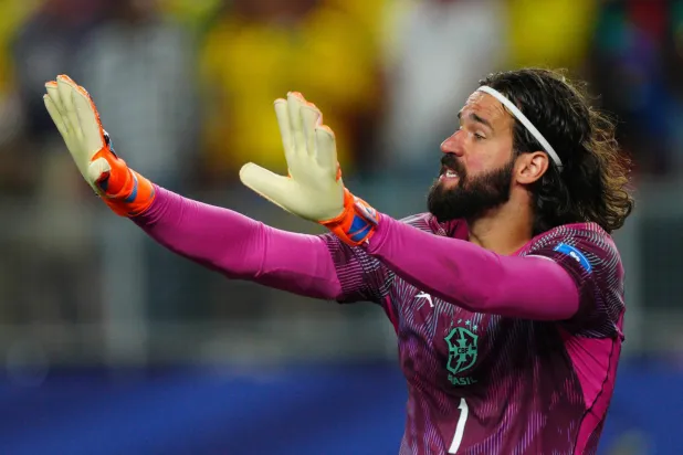 «مونديال 2026»: أليسون يغيب عن تمارين البرازيل قبل مواجهة اسكوتلندا