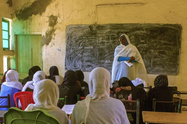 السودان: اتساع إضراب المعلمين احتجاجاً على ضعف الرواتب وتأخرها