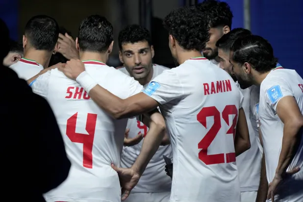 «مونديال 2026»: الإيرانيون يتركون رسالة أخرى في غرفة الملابس