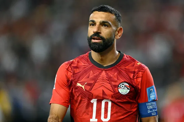 طبيب مصر يعلن إصابة صلاح بـ«شدّ» في العضلات الخلفية