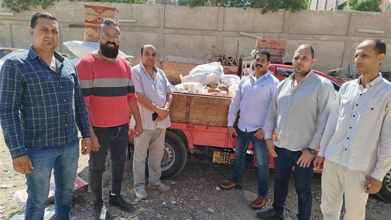 حملة تموينية بالفيوم تتحفظ على سيارة تحمل عجين حواوشي وجبنة رومي فاسدة