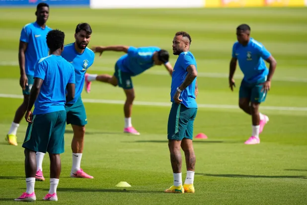 البرازيل واليابان… مواجهة الأستاذ والتلميذ بين الثأر وكتابة التاريخ