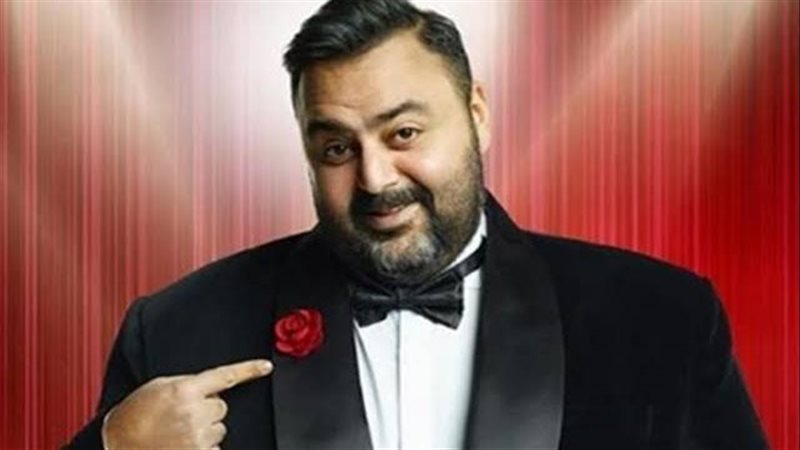 على أنغام أغنية أم الدنيا، شيكو يحتفل بتأهل مصر في دبي