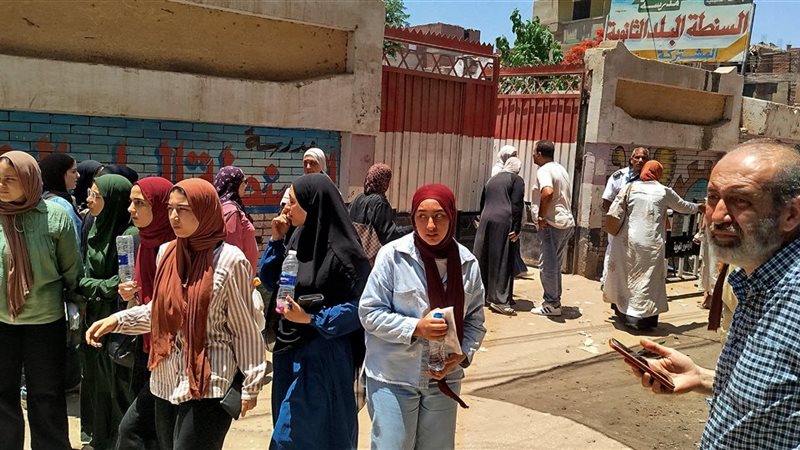 امتحانات الثانوية العامة 2026، تحرك عاجل من نقابة المعلمين بعد إصابة مراقب بالإغماء في قنا