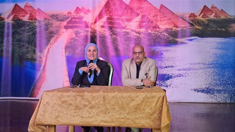 امتحانات الثانوية العامة، تعليم القاهرة تشدد على توزيع كراسات الأسئلة وأوراق الإجابة في التوقيت المحدد