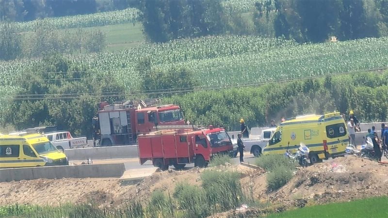 مصرع شخصين وإصابة 5 آخرين في حادث تصادم بالغربية (صور)